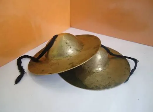 मंजीरा लोक वाद्य यंत्र